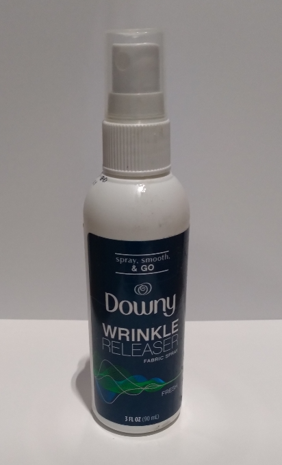 Downy Wrinkle Spray 3oz Travel Size (Eaches)
